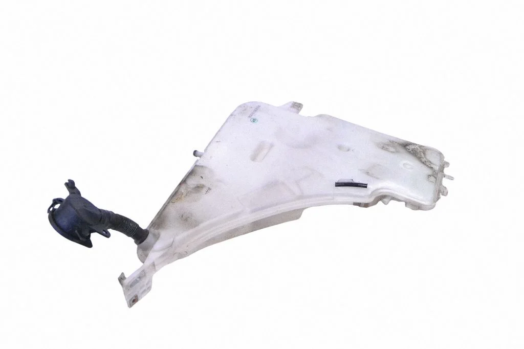 Windshield washer fluid reservoir/tank – BMW 1 Series F20 F21 (2011-2019)