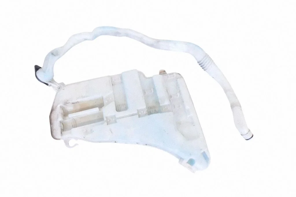 Windshield washer fluid reservoir/tank – BMW 5 Series GT F07 (2010-2017)