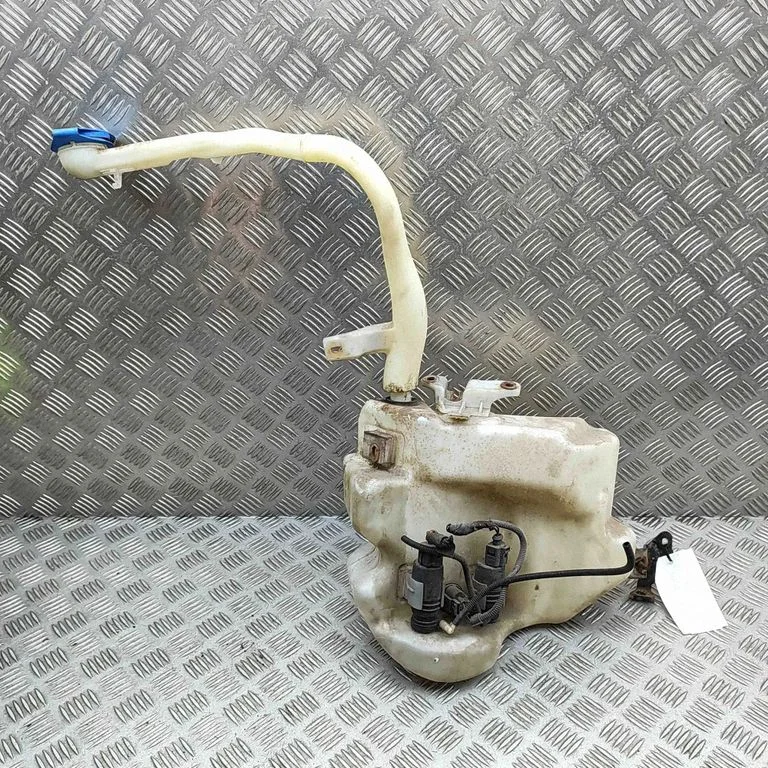 Logu mazgāšanas šķidruma tvertne 3D0955463D