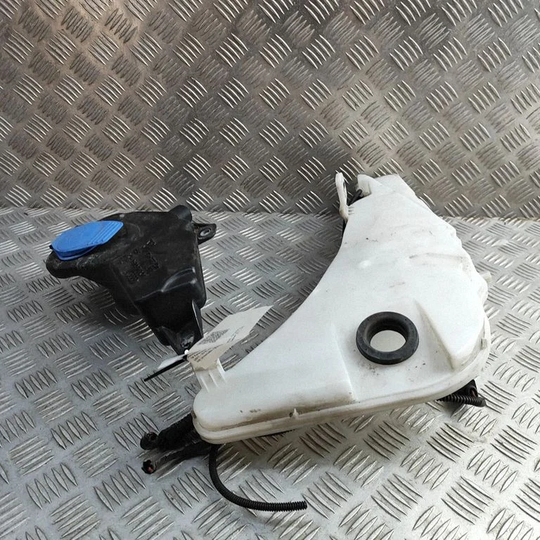 Windshield washer fluid reservoir/tank – Audi A6 S6 C7 4G (2011-2018)