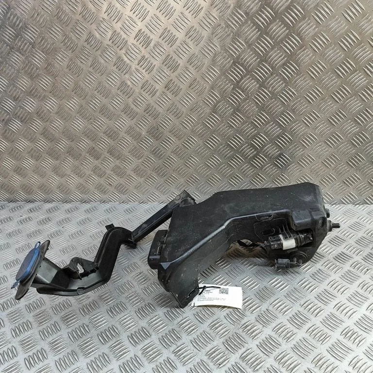 Windshield washer fluid reservoir/tank – Mercedes-Benz E-Class W213 (2016-)