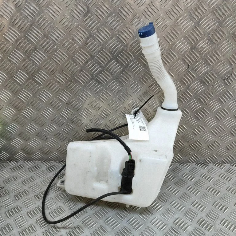 Logu mazgāšanas šķidruma tvertne 5801565973