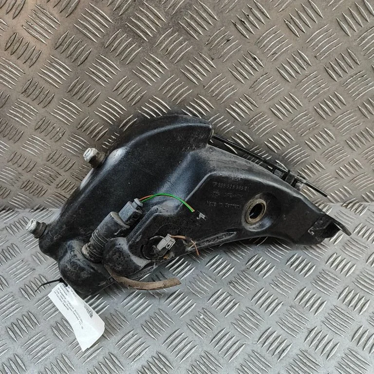 Windshield washer fluid reservoir/tank 99652857501