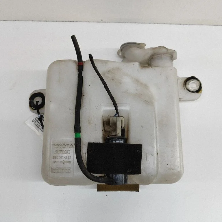 Windshield washer fluid reservoir/tank – Toyota Land Cruiser (HDJ90) (1996-2002)