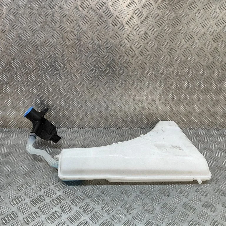 Windshield washer fluid reservoir/tank 5A0BBE6