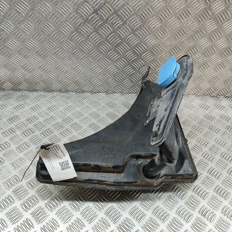 Windshield washer fluid reservoir/tank 95B955449A