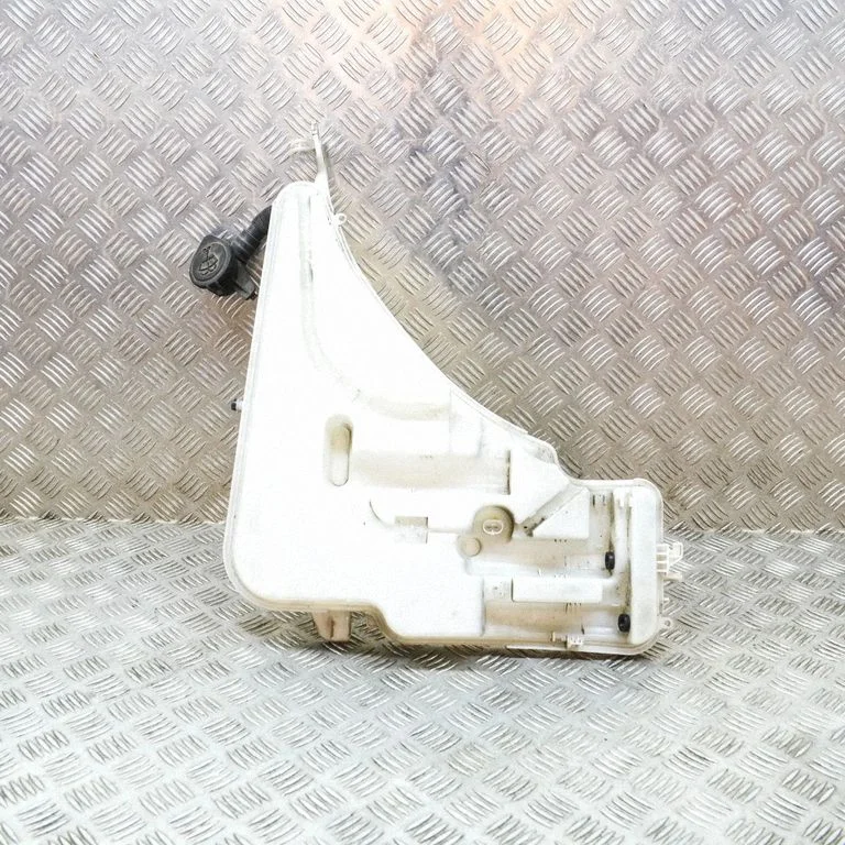Windshield washer fluid reservoir/tank – BMW 1 Series F20 F21 (2011-2019)