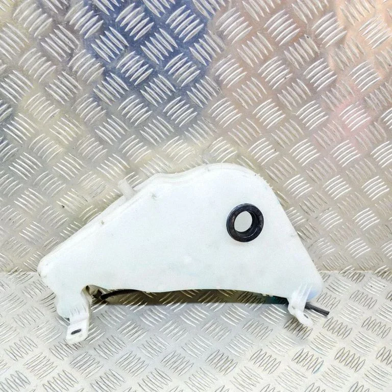 Windshield washer fluid reservoir/tank – Audi A6 S6 C7 4G (2011-2018)