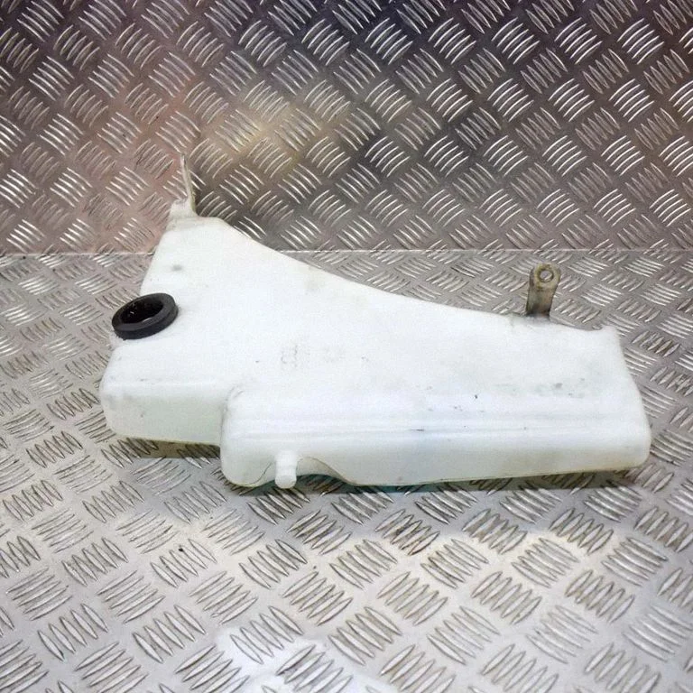 Windshield washer fluid reservoir/tank – Audi A5 Sportback 8TA (2009-2016)
