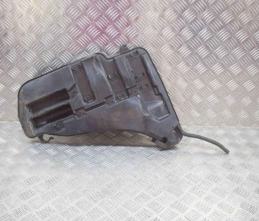 Windshield washer fluid reservoir/tank – BMW 5 Series F10 F11 (2009-2016)