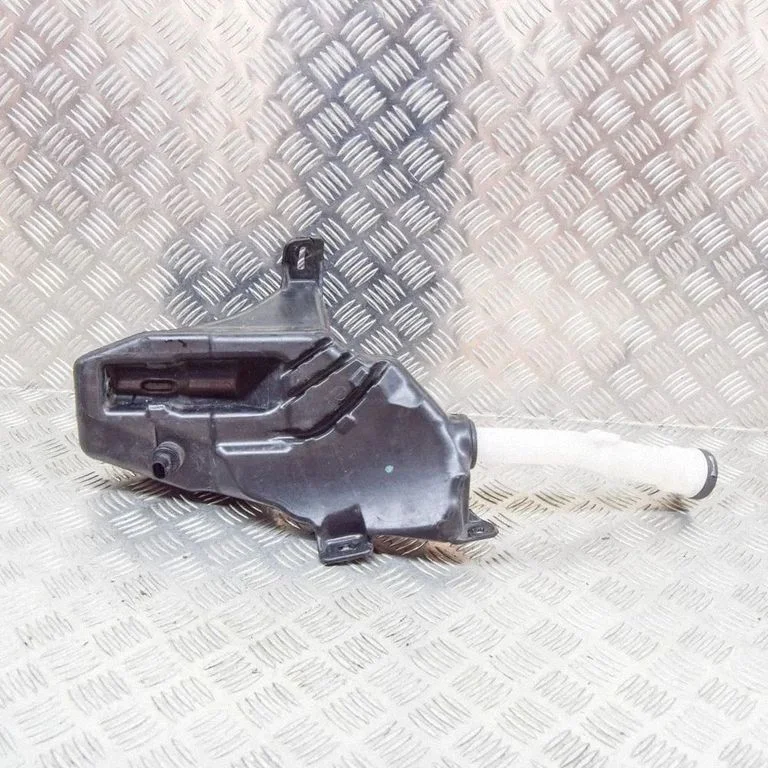 Windshield washer fluid reservoir/tank – Opel Zafira C (2011-2019)