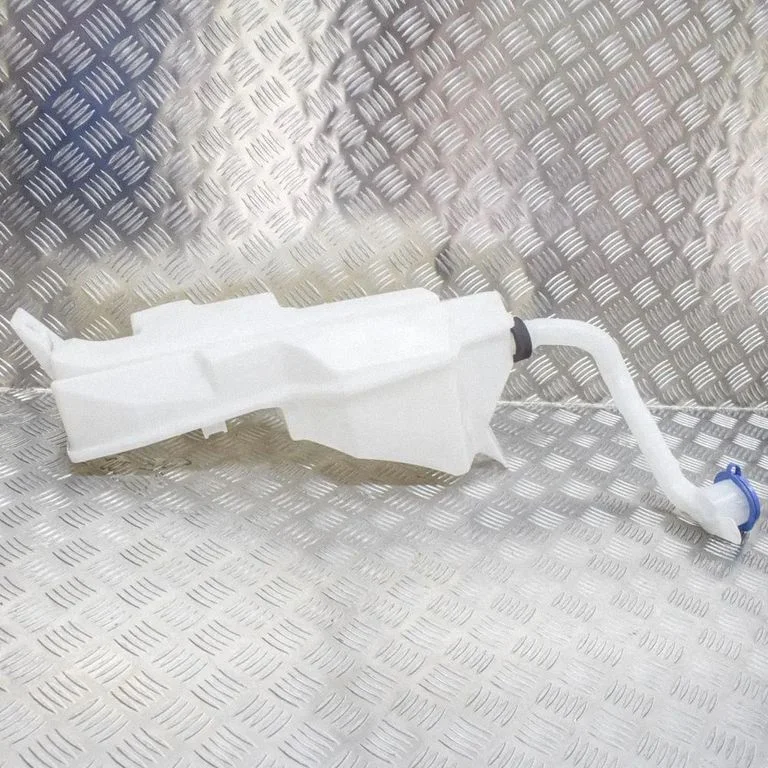 Logu mazgāšanas šķidruma tvertne 32237456