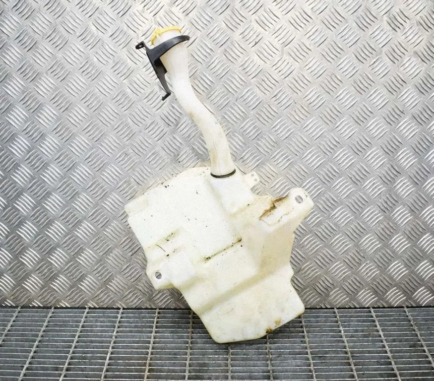 Logu mazgāšanas šķidruma tvertne CV4417B613AC