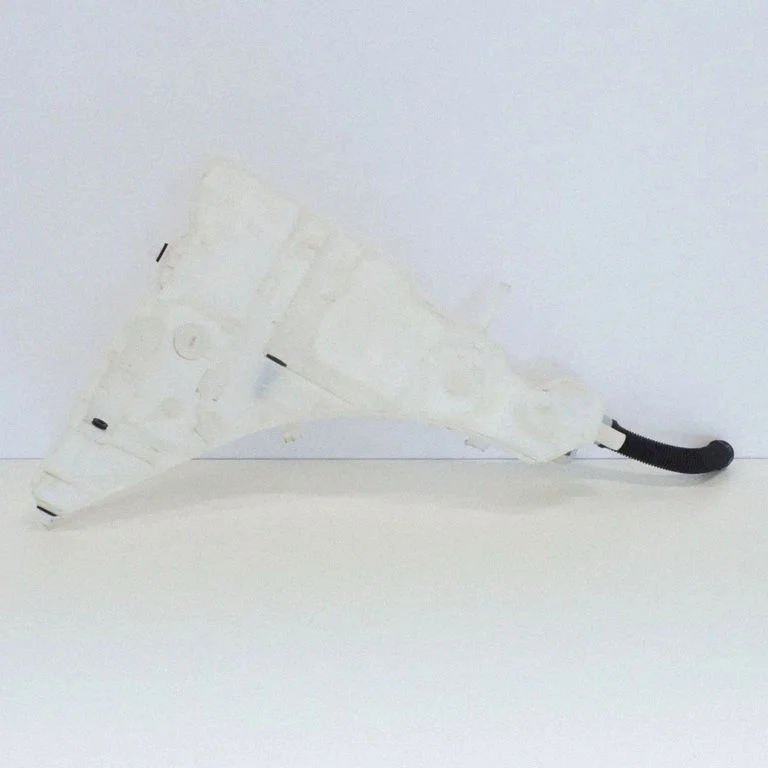Windshield washer fluid reservoir/tank – BMW X6 F16 (2014-2017)