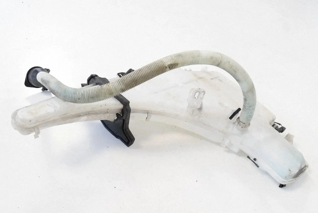 Windshield washer fluid reservoir/tank – BMW X1 E84 (2009-2015)