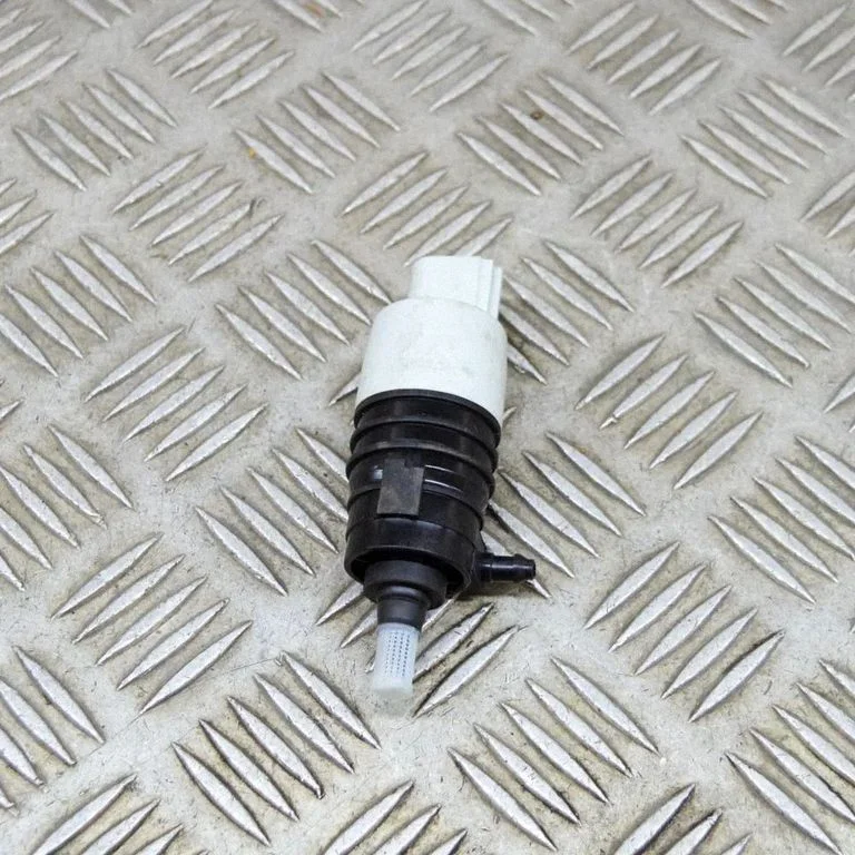 Windscreen/windshield washer pump – BMW 3 Series G20 G21 (2019-)