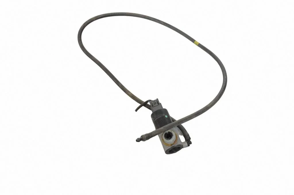 Windscreen/windshield washer pump 1029933
