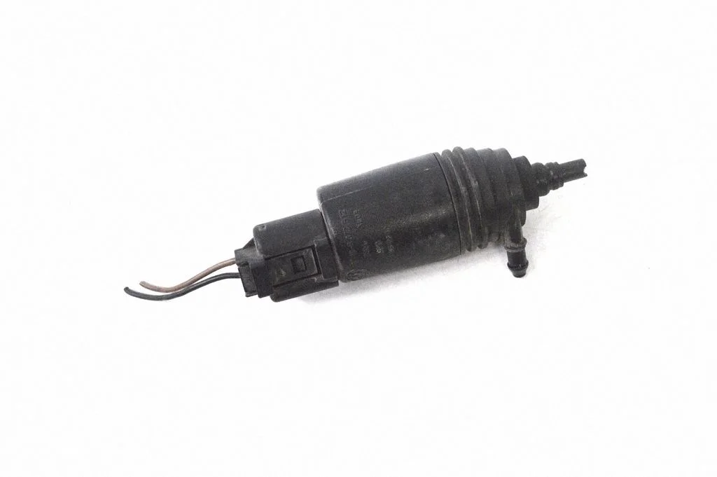 Windscreen/windshield washer pump 8377612