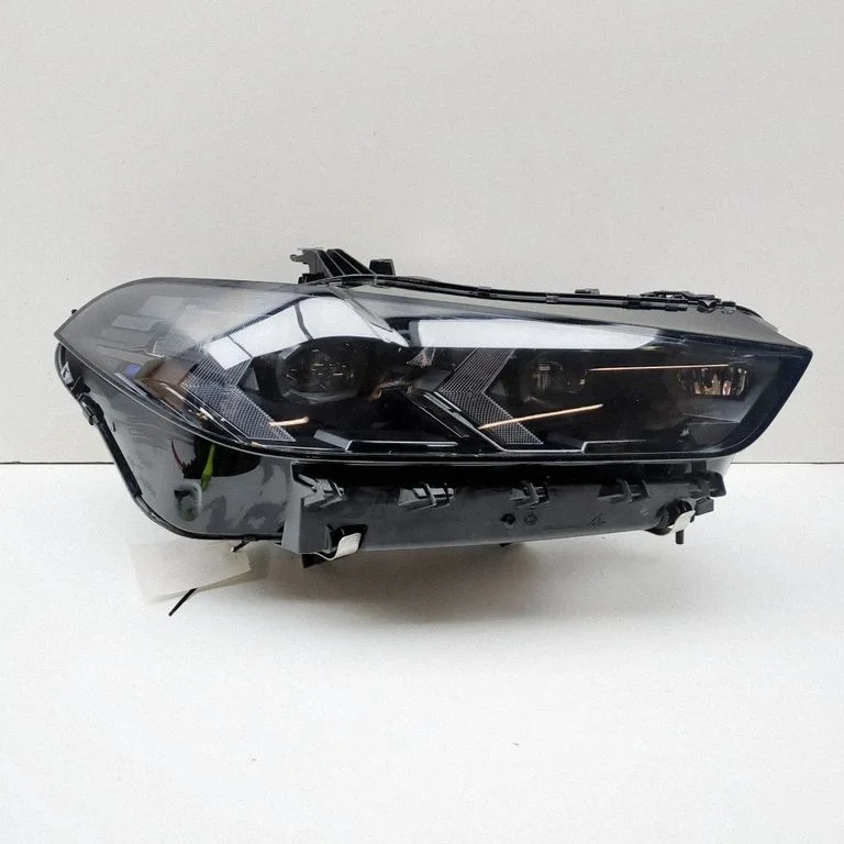 Headlight/headlamp 5A8E118