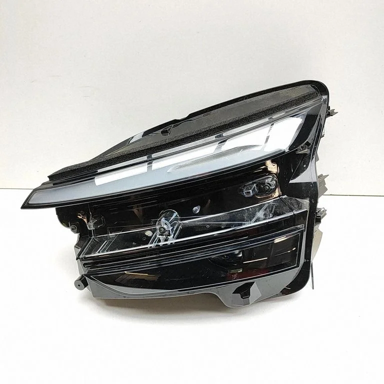 Headlight/headlamp 180247112E
