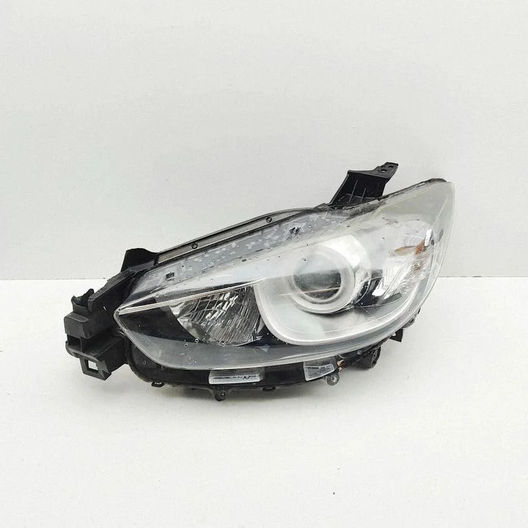 Headlight/headlamp – Mazda CX-5 (2012-2017)