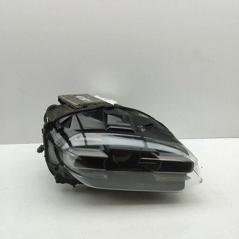 Reflektor – Porsche Taycan 9J1 (2019-)