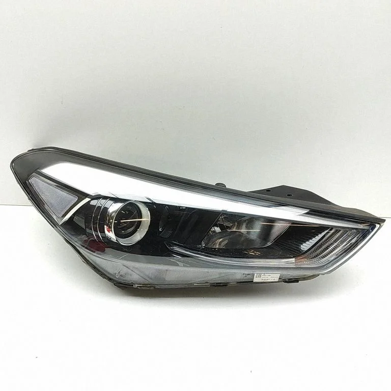 Priekšējais lukturis 92102D7010