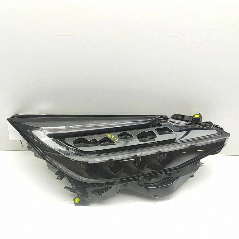 Priekšējais lukturis 318008A0T7