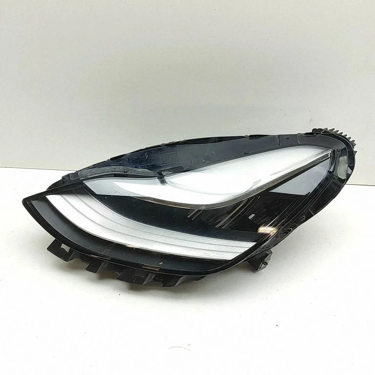 Headlight/headlamp 111079600D