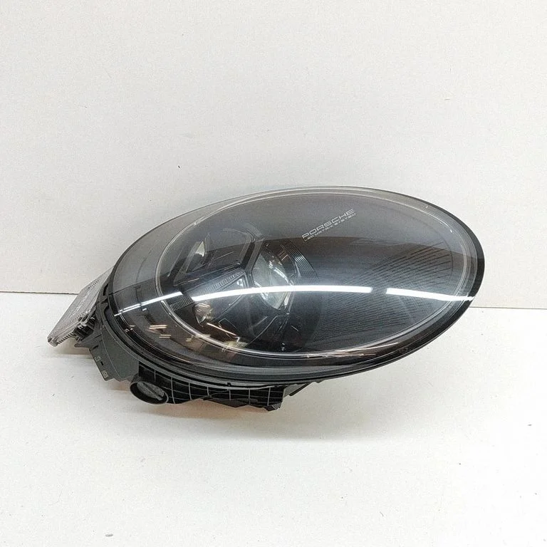 Esituli – Porsche 911 992 (2019-)