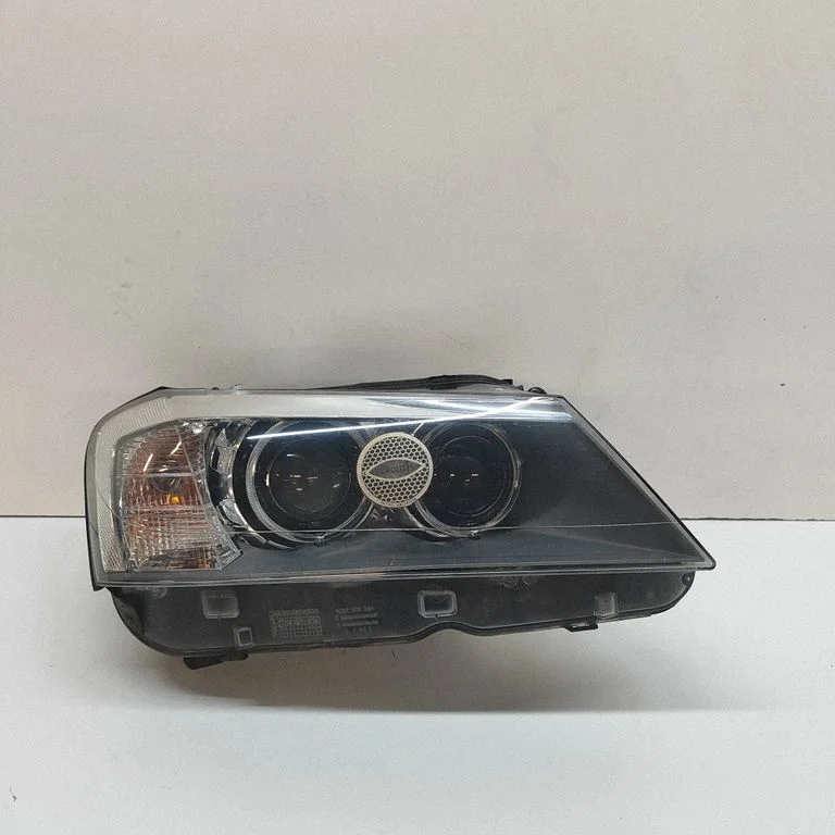 Priekšējais lukturis 7217300