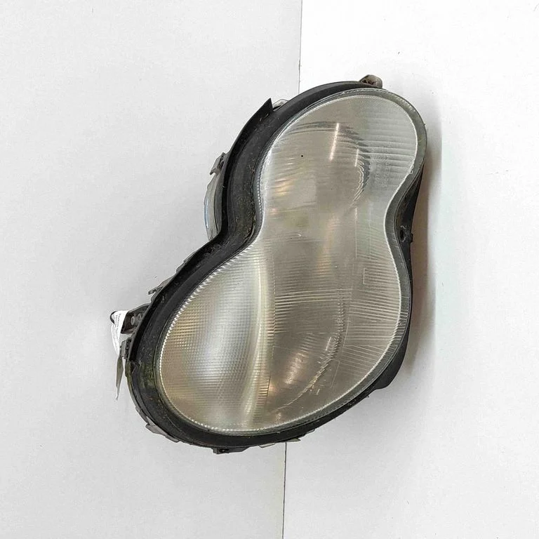 Headlight/headlamp – Mercedes-Benz C-Class W203 (2000-2007)