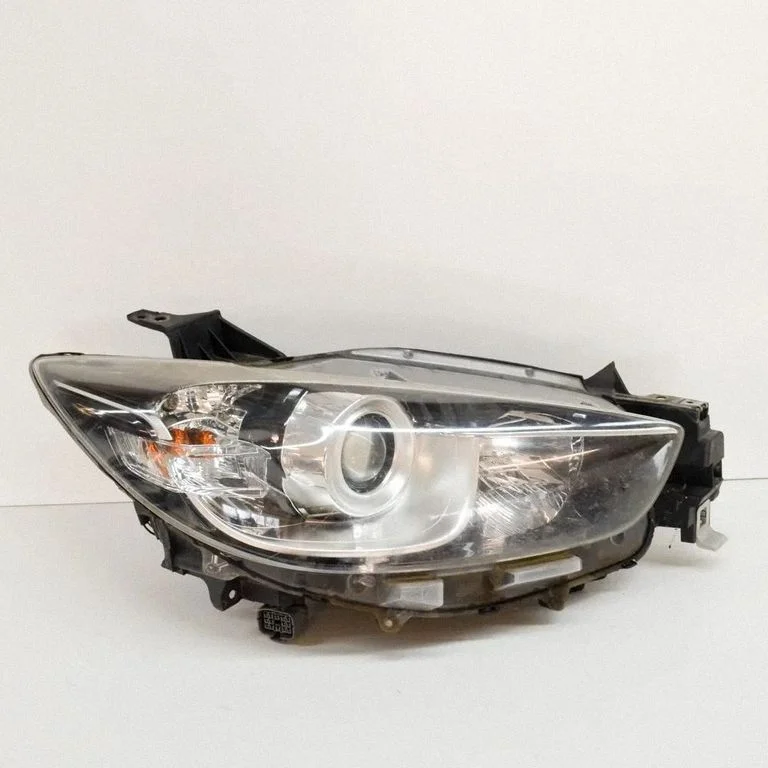 Priekšējais lukturis KD7751030D