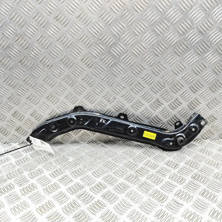 Headlight/headlamp mounting bracket SA3HK5301261UQ