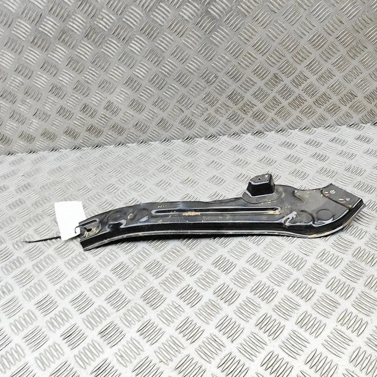 Headlight/headlamp mounting bracket SC2EM5301570