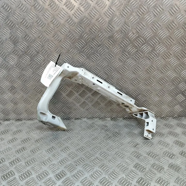 Priekšējā luktura stiprinājums GX7300297AE