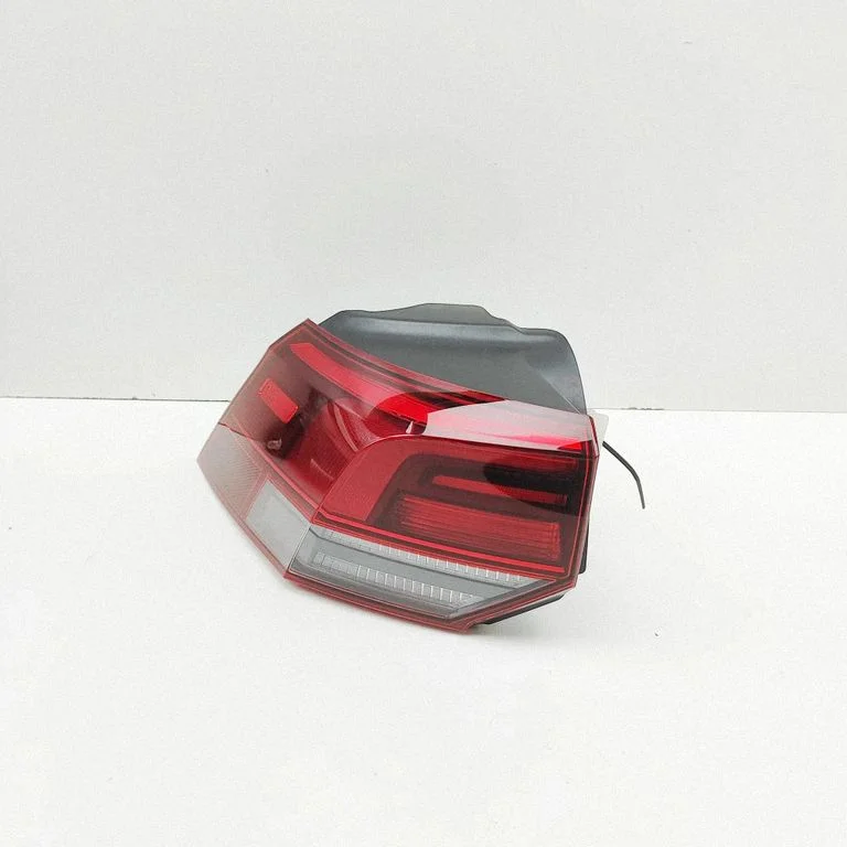 Rear/tail lights 81970101
