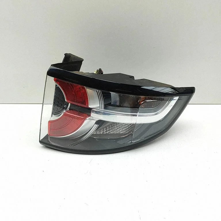 Lampa tylna w błotniku FK7213404AF