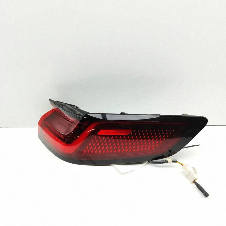 Rear/tail lights SA3HKU4133020