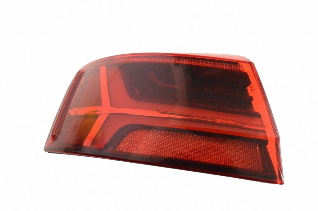 Lampa tylna w błotniku 4G5945095E