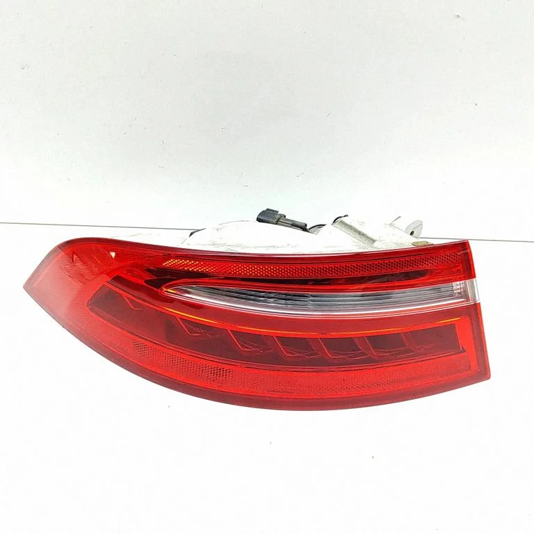 Tagatuli keres – Jaguar XE (2015-)