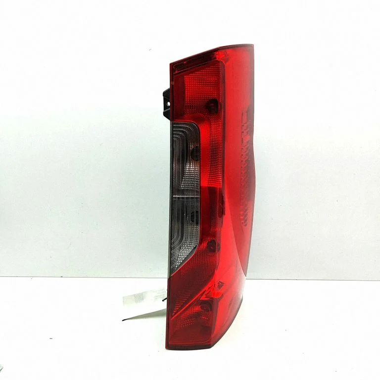 Lampa tylna w błotniku A9108200100