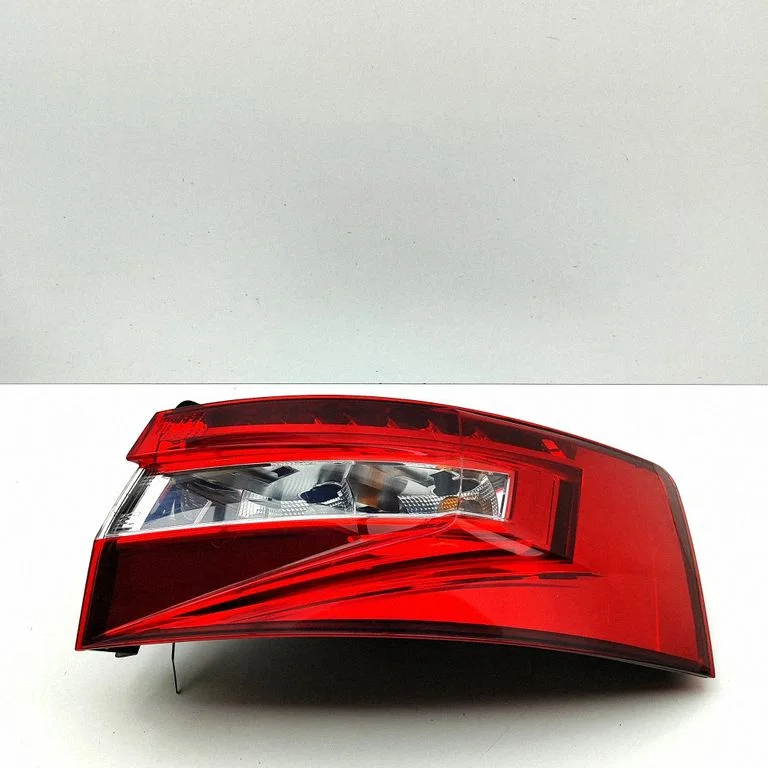 Rear/tail lights 3V5945208A