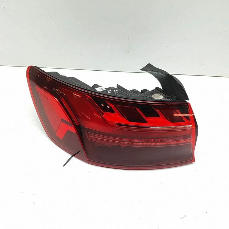 Tagatuli keres 8W5945091AA