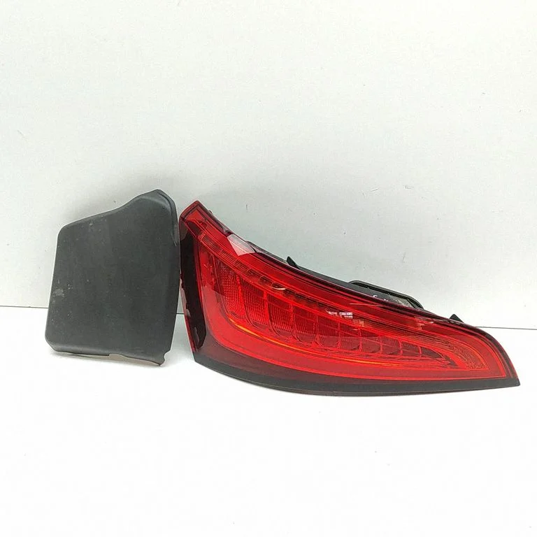 Tagatuli keres 8R0945425A