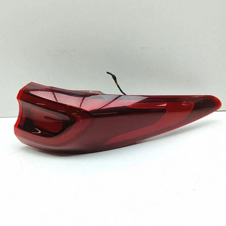 Rear/tail lights 92402F1500