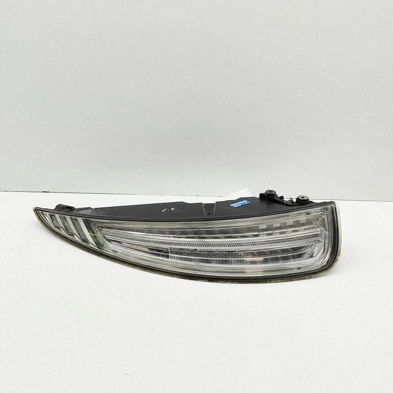 Rear/tail lights 99163198500