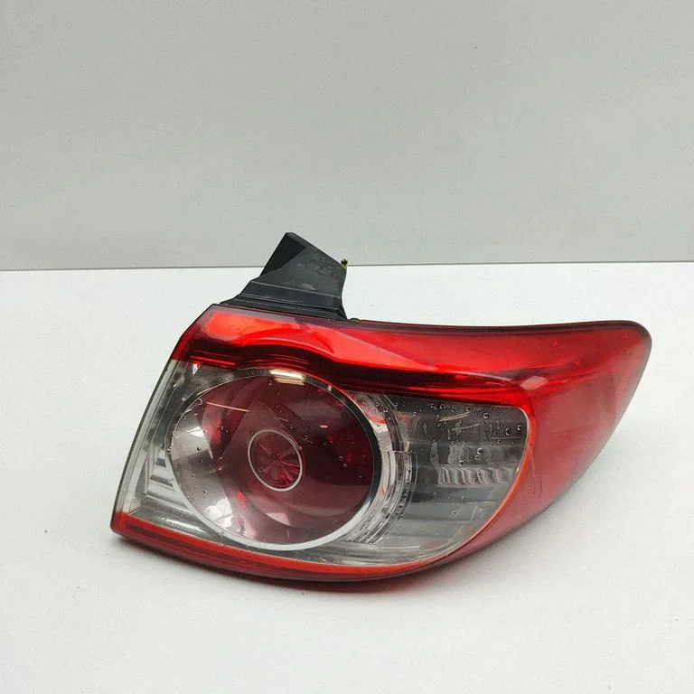Rear/tail lights 924022B520