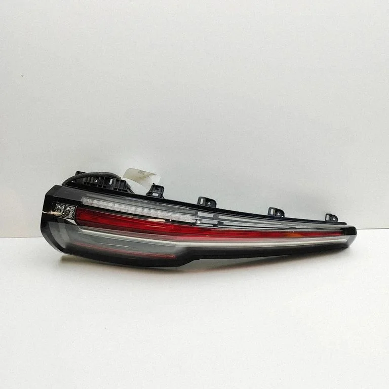 Tagatuli keres L90052820 – Cadillac Escalade IV (2014-2020)