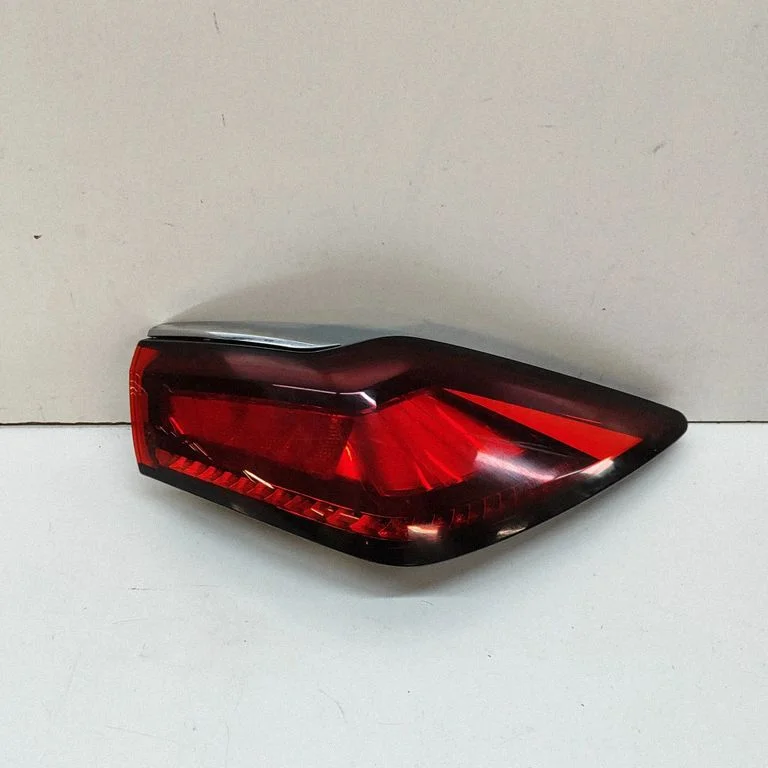 Lampa tylna w błotniku SC2E4133020